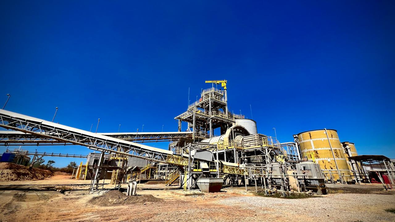 aura minerals.jpeg